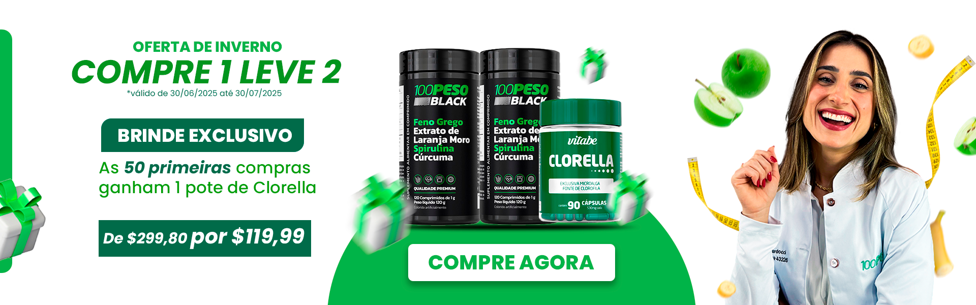 Atriz Karina Bacchi vestida com uma roupa verde segurando um frasco de emagrecedor natural 100PESO
